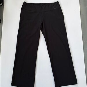 Nike Women's Dri-Fit Ten Less Plastic Bottles One Legend Pant Black Leggings XL